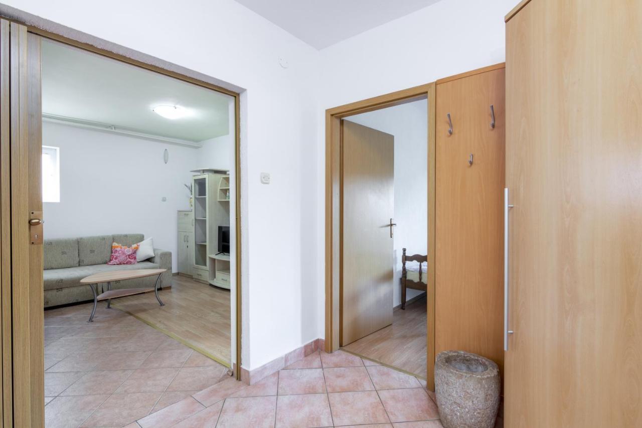 Apartment Buzet 17562A Exteriör bild